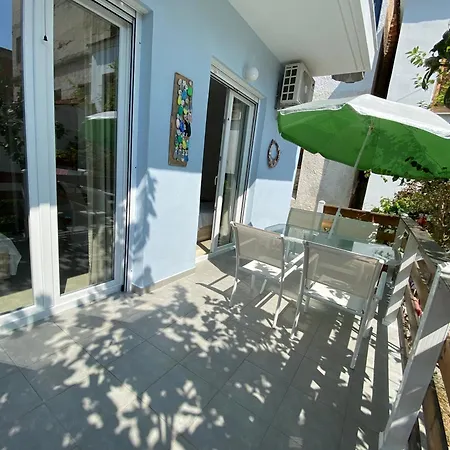 Delikos House Апартаменты