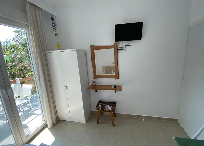 Apartament Delikos House *